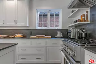 560 S Bronson Ave, Los Angeles, CA 90004 - Photo 23
