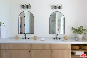 3072 Hollyridge Dr, Los Angeles, CA 90068 - Photo 33