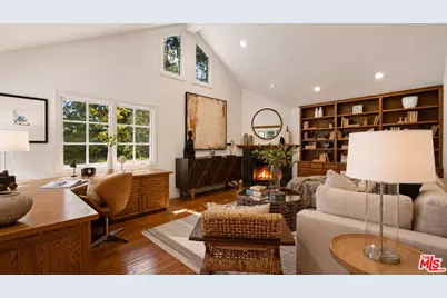 4236 Bonavita Dr, Encino, CA 91436 - Photo 15