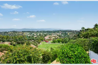 12544 The Vista, Los Angeles, CA 90049 - Photo 39