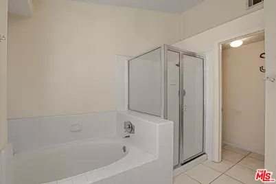 28674 Kathleen Ave, Santa Clarita, CA 91390 - Photo 23