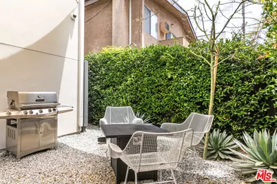 1743 Butler Ave, Los Angeles, CA 90025 - Photo 17