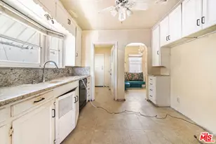 4414 Ambrose Ave, Los Angeles, CA 90027 - Photo 11