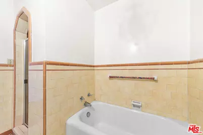 4414 Ambrose Ave, Los Angeles, CA 90027 - Photo 19