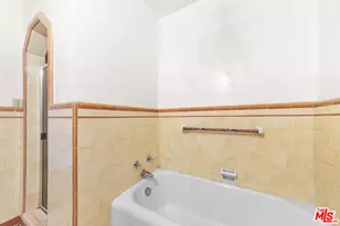 4414 Ambrose Ave, Los Angeles, CA 90027 - Photo 19