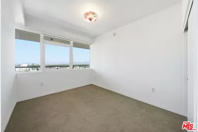 3785 Wilshire Blvd #1607, Los Angeles, CA 90010 - Photo 17