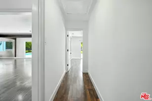 20616 Quedo Dr, Woodland Hills, CA 91364 - Photo 29