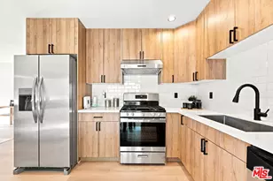 1168 Edgemont St, Los Angeles, CA 90029 - Photo 3