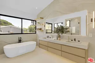 3542 Butler Ave, Los Angeles, CA 90066 - Photo 25