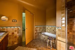 309 S Plymouth Blvd, Los Angeles, CA 90020 - Photo 35