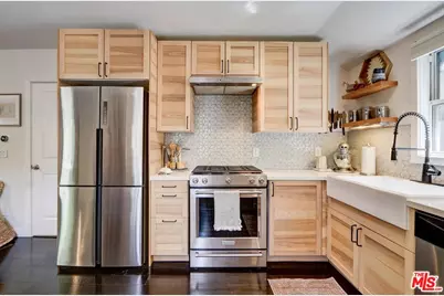 1398 N Serrano Ave, Los Angeles, CA 90027 - Photo 15