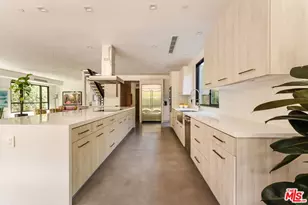 1716 Amherst Ave, Los Angeles, CA 90025 - Photo 3