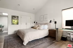 22667 Margarita Dr, Woodland Hills, CA 91364 - Photo 13