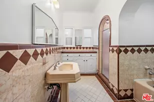 166 N Arnaz Dr, Beverly Hills, CA 90211 - Photo 45