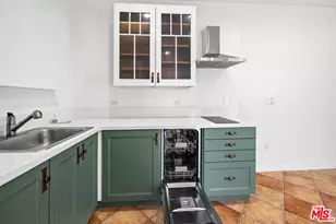 166 N Arnaz Dr, Beverly Hills, CA 90211 - Photo 33