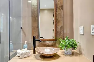 10257 Camarillo St, Toluca Lake, CA 91602 - Photo 21