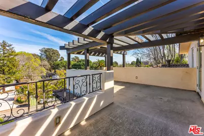 391 S Saltair Ave, Los Angeles, CA 90049 - Photo 39