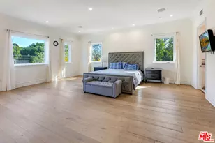 391 S Saltair Ave, Los Angeles, CA 90049 - Photo 31