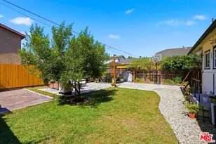 527 W 52nd St, Los Angeles, CA 90037 - Photo 19