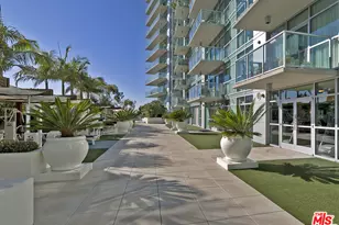 13700 Marina Pointe Dr, Marina del Rey, CA 90292 - Photo 49