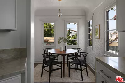 3118 W 43rd Pl, Los Angeles, CA 90008 - Photo 15
