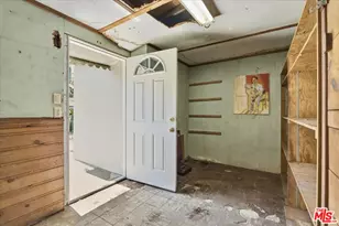 11359 Biona Dr, Los Angeles, CA 90066 - Photo 47