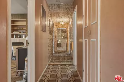 11359 Biona Dr, Los Angeles, CA 90066 - Photo 31