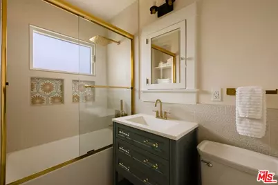 1677 N Sierra Bonita Ave, Pasadena, CA 91104 - Photo 13