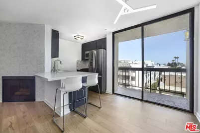 7320 Hawthorn Ave #319, Los Angeles, CA 90046 - Photo 1