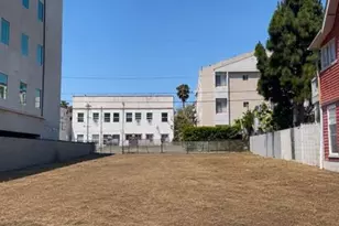 553 N Heliotrope Dr, Los Angeles, CA 90004 - Photo 1