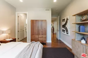 961 S Gretna Green Way, Los Angeles, CA 90049 - Photo 11