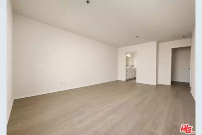 832 3rd St #405, Santa Monica, CA 90403 - Photo 29