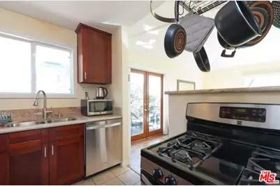 828 Hill St, Santa Monica, CA 90405 - Photo 29