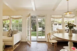 228 S Anita Ave, Los Angeles, CA 90049 - Photo 23