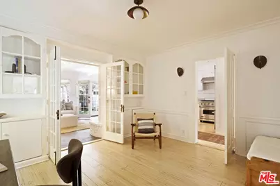 228 S Anita Ave, Los Angeles, CA 90049 - Photo 17
