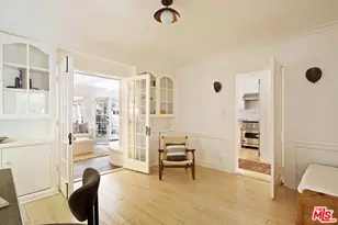 228 S Anita Ave, Los Angeles, CA 90049 - Photo 17