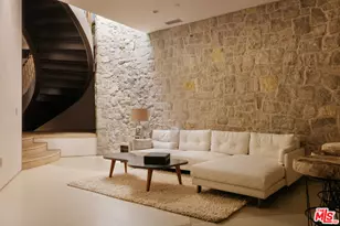 9233 Swallow Dr, West Hollywood, CA 90069 - Photo 25