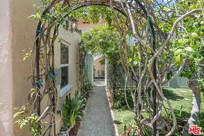 848 17th St, Santa Monica, CA 90403 - Photo 51