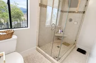 31383 Overcrest Dr, Redlands, CA 92374 - Photo 19