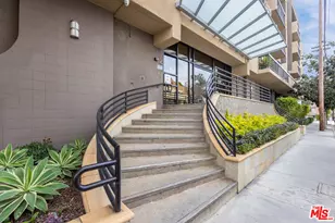 7320 Hawthorn Ave, Los Angeles, CA 90046 - Photo 1