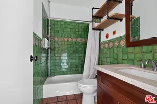 8207 Mulholland Dr, Los Angeles, CA 90046 - Photo 25