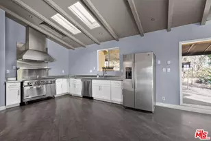 8207 Mulholland Dr, Los Angeles, CA 90046 - Photo 7