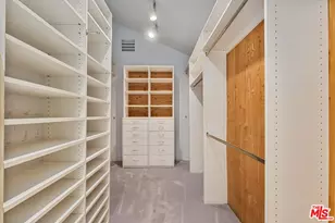 18319 San Jose St, Los Angeles, CA 91326 - Photo 15