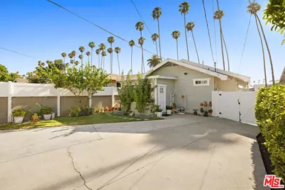 4820 S Van Ness Ave, Los Angeles, CA 90062 - Photo 17