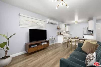 4820 S Van Ness Ave, Los Angeles, CA 90062 - Photo 3