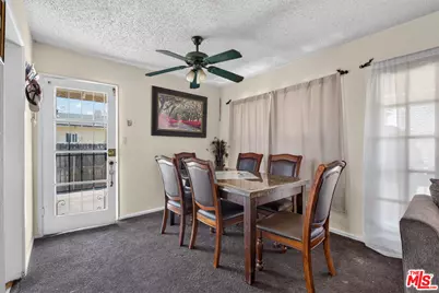 11232 Keswick St, Los Angeles, CA 91352 - Photo 37