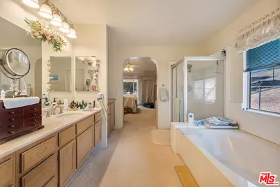 11734 Chisholm Ct, Agua Dulce, CA 91390 - Photo 23