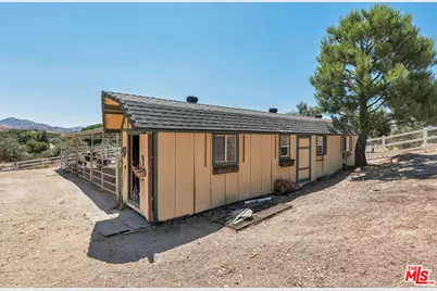 11734 Chisholm Ct, Agua Dulce, CA 91390 - Photo 37
