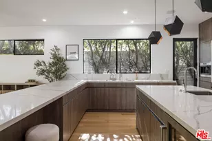 462 N Croft Ave, Los Angeles, CA 90048 - Photo 13
