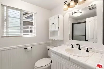 8505 Gulana Ave #5207, Los Angeles, CA 90293 - Photo 17
